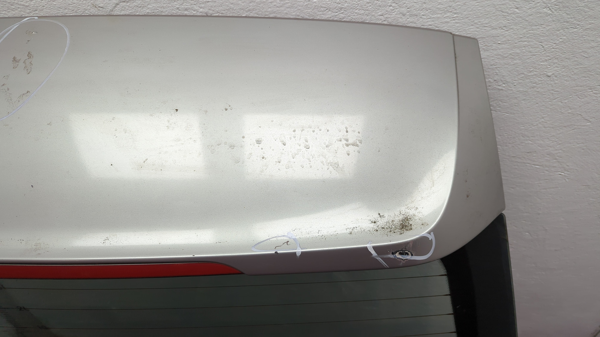 Дверь багажника