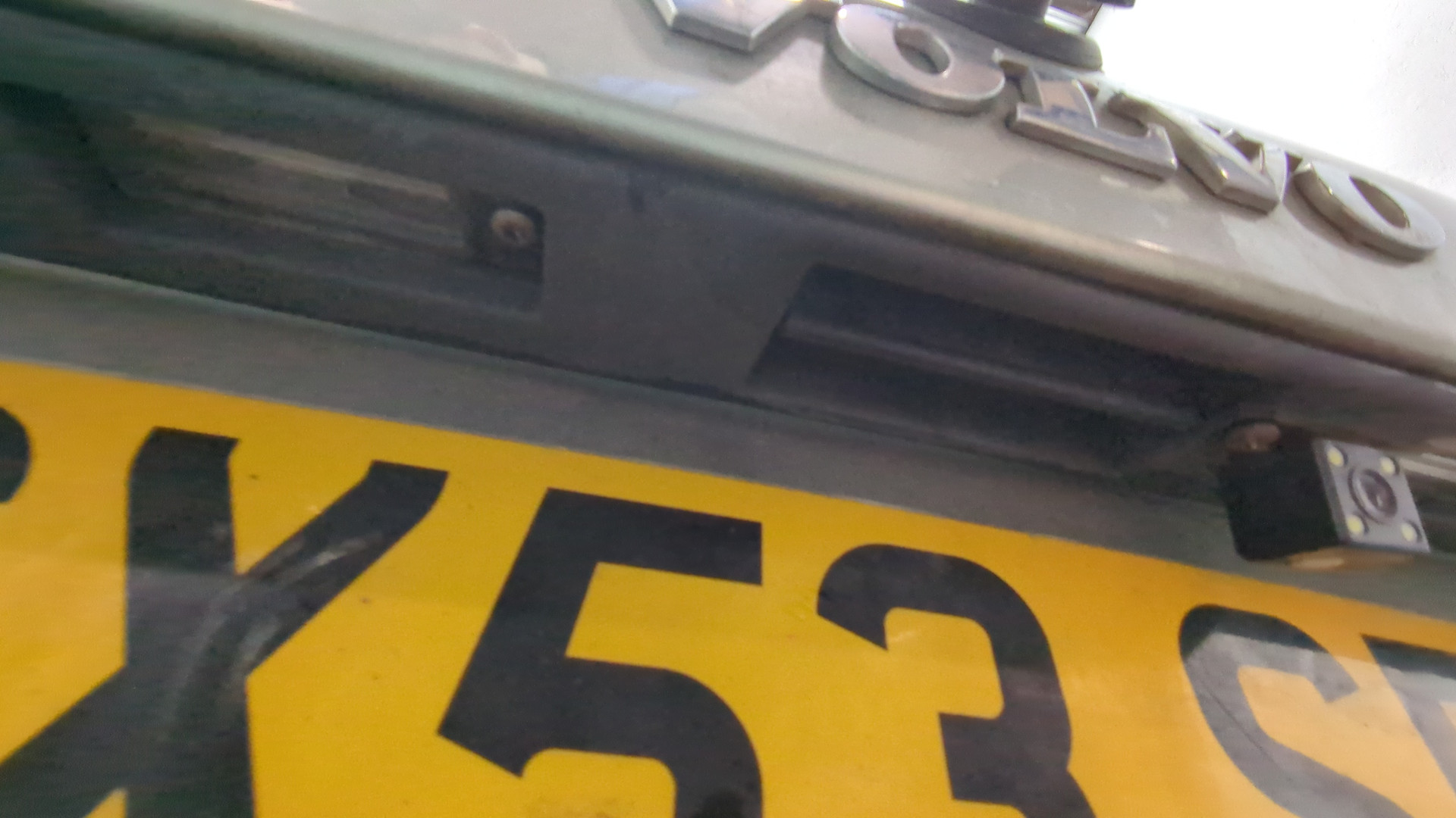 Дверь багажника