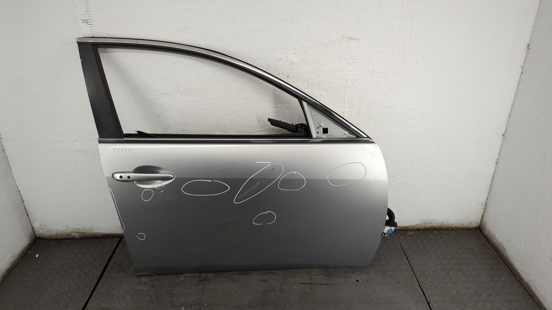 Дверь передняя правая