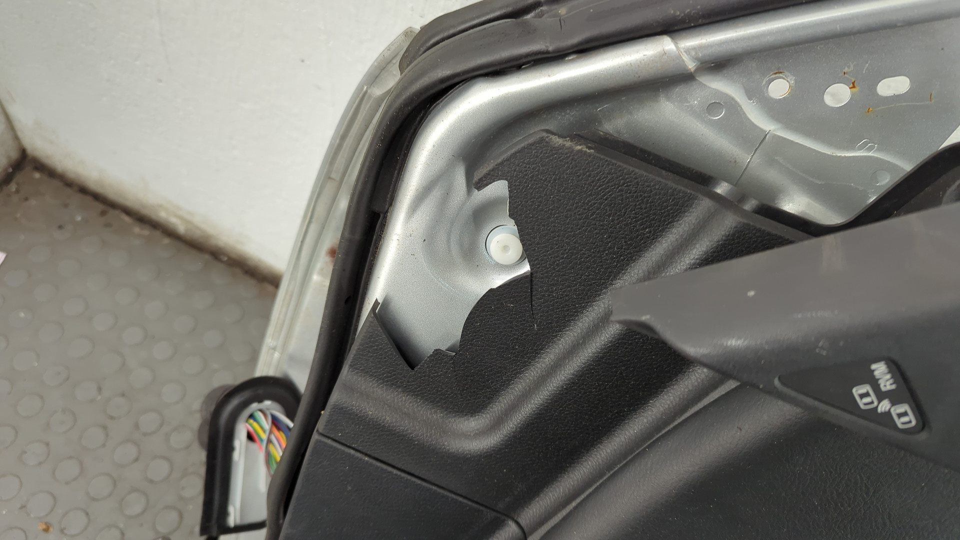 Дверь передняя правая