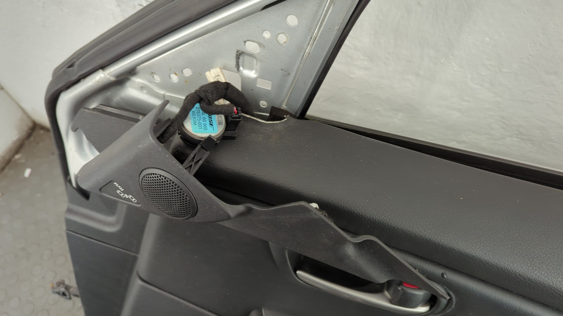 Дверь передняя правая