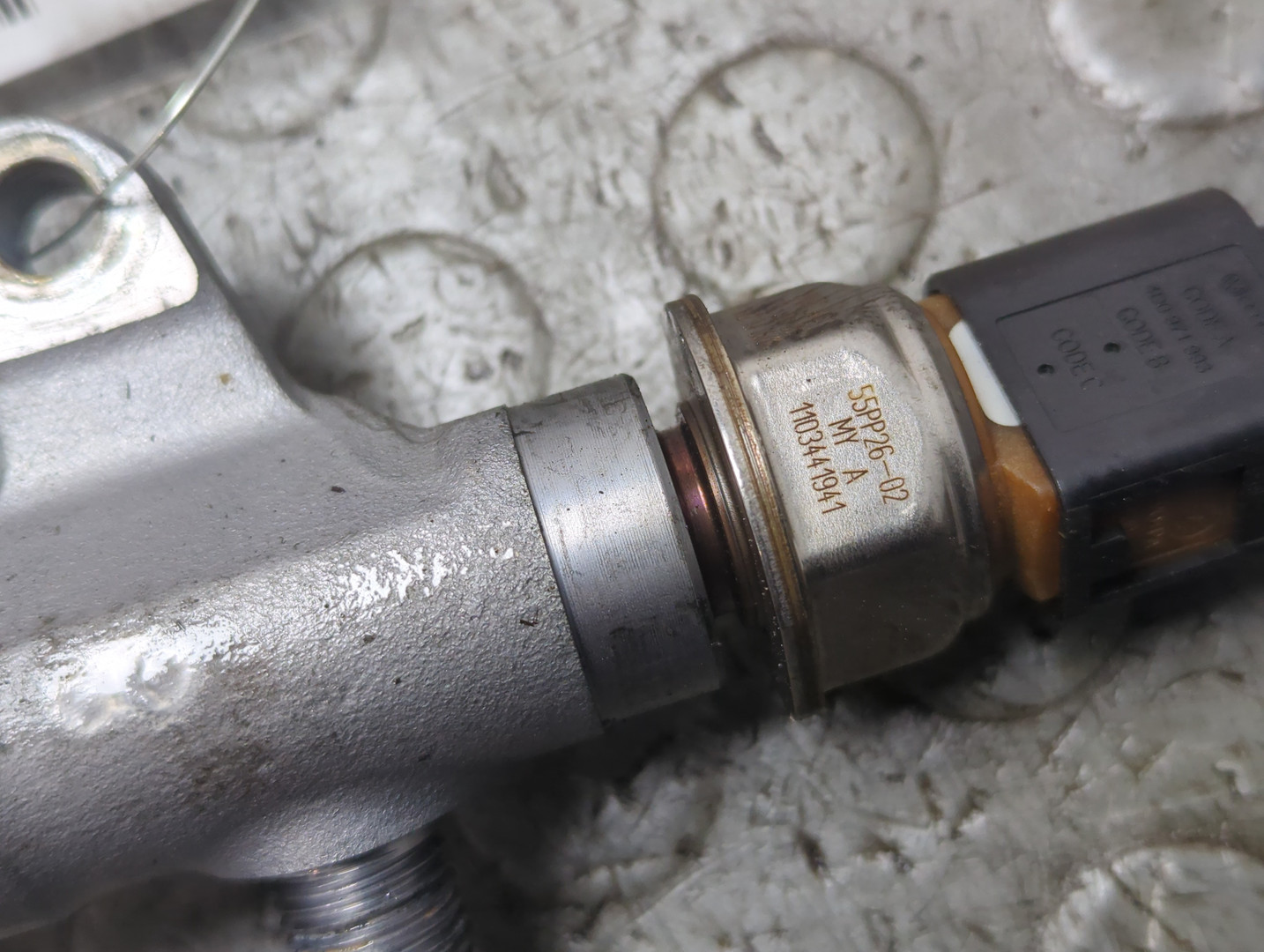 Рейка топливная (рампа)