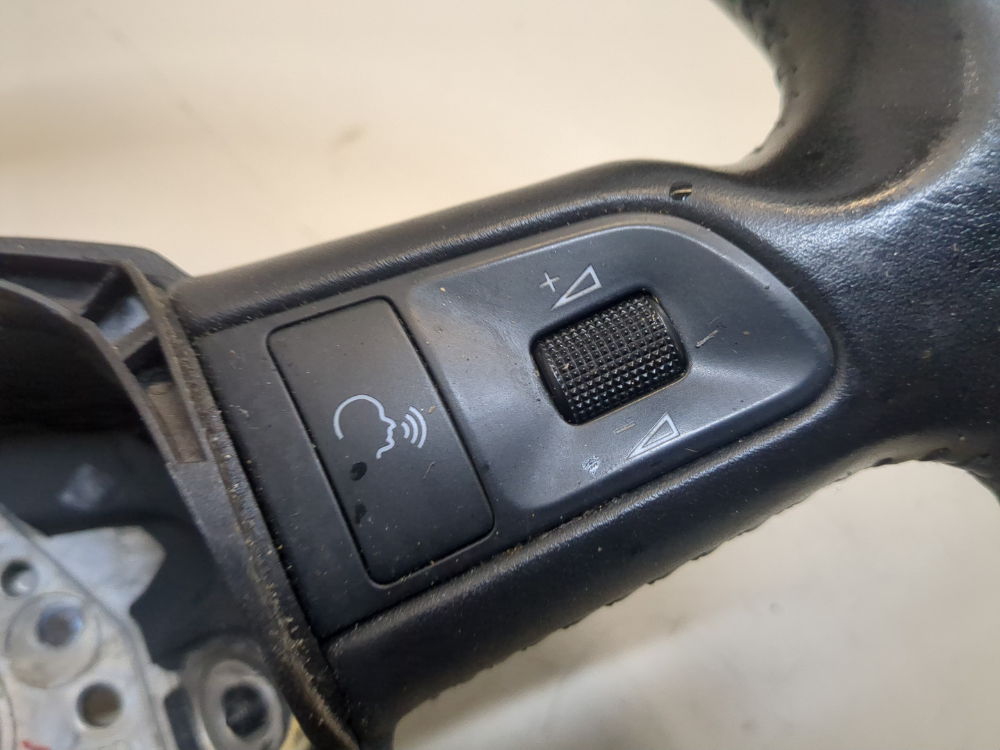 Рулевое колесо (руль)