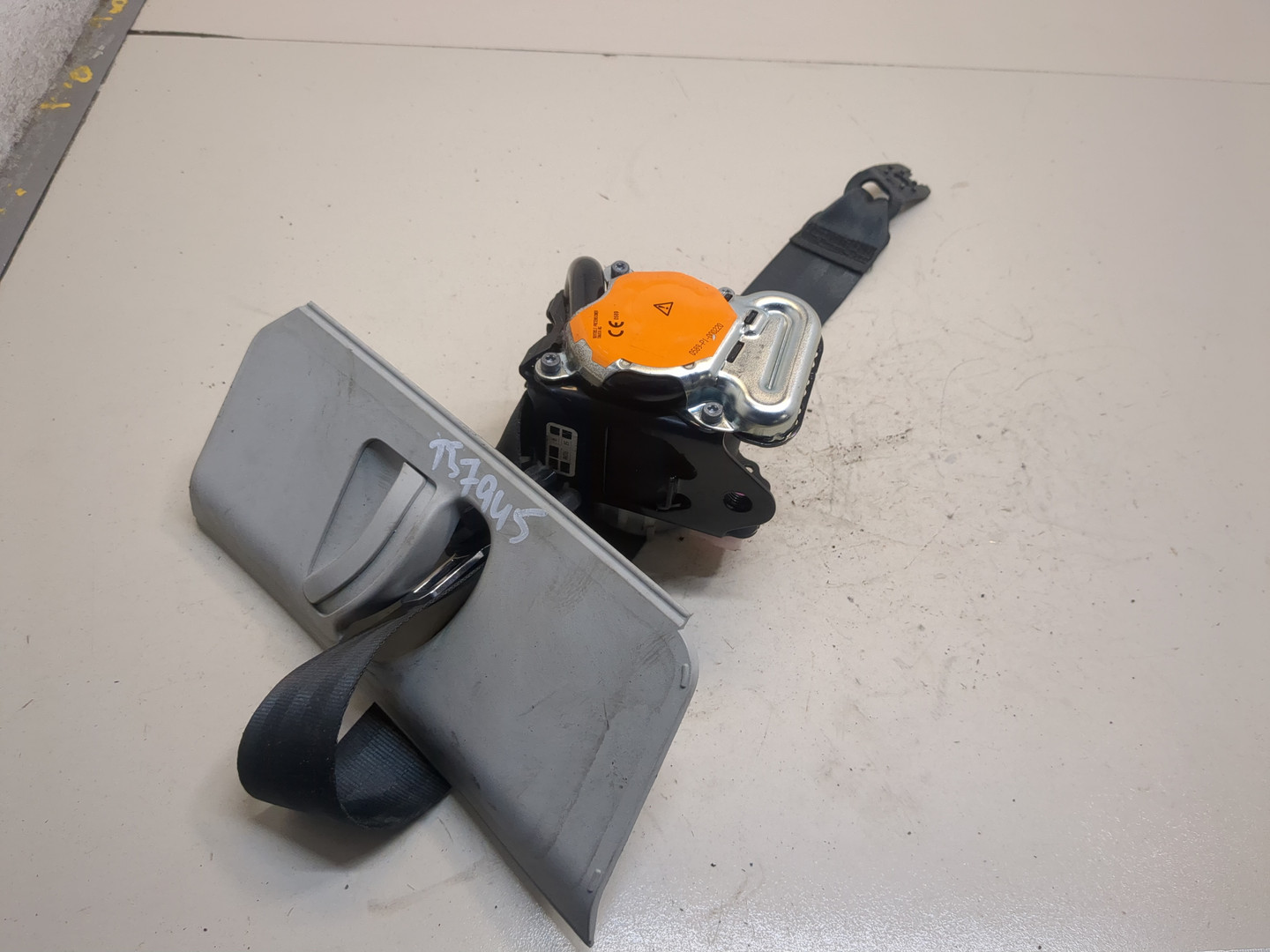 Ремень безопасности