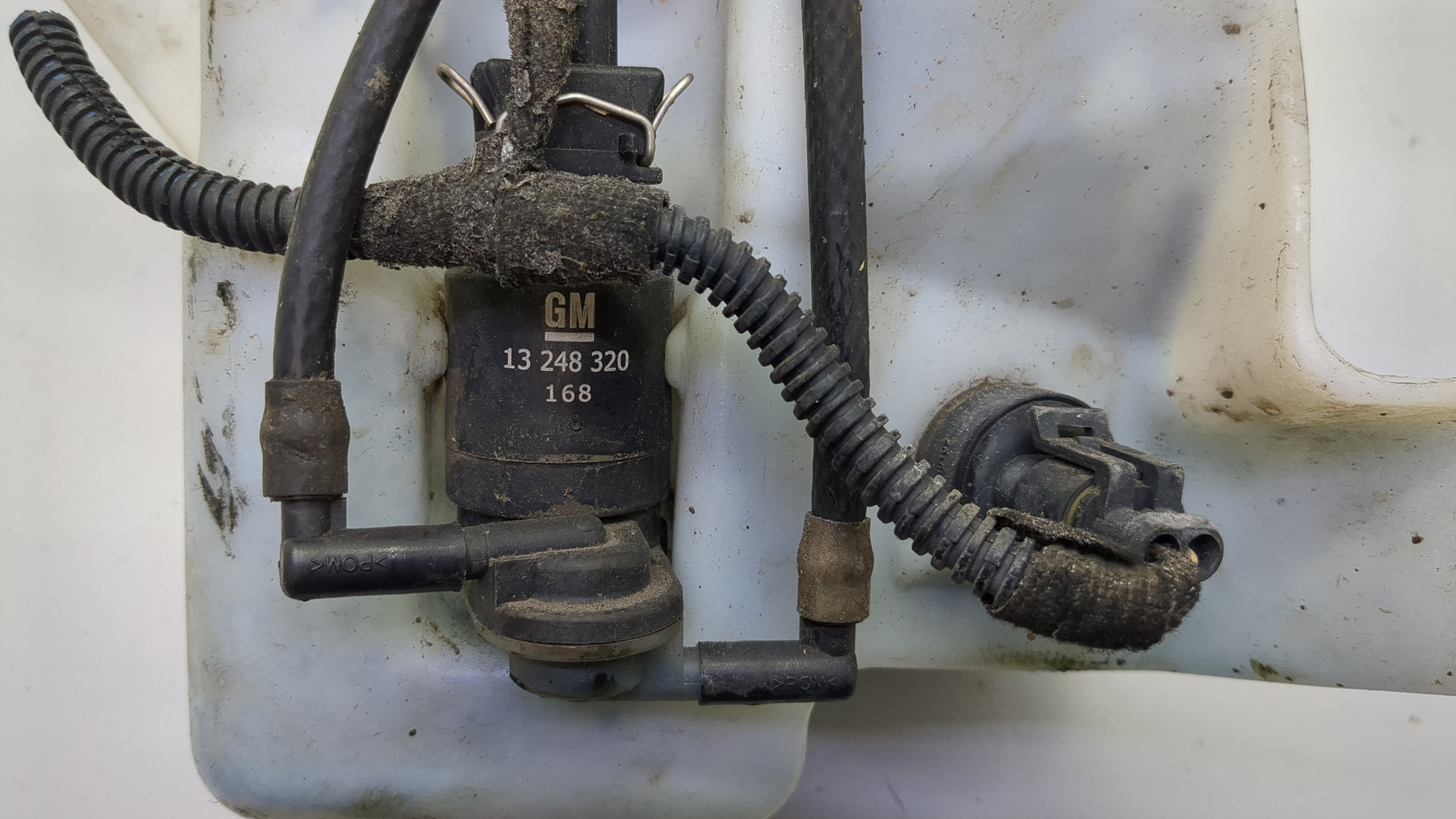 Бачок омывателя лобового стекла