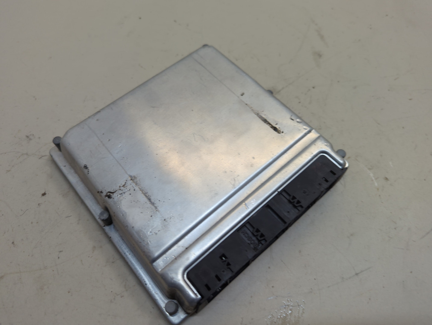 Блок управления двигателем