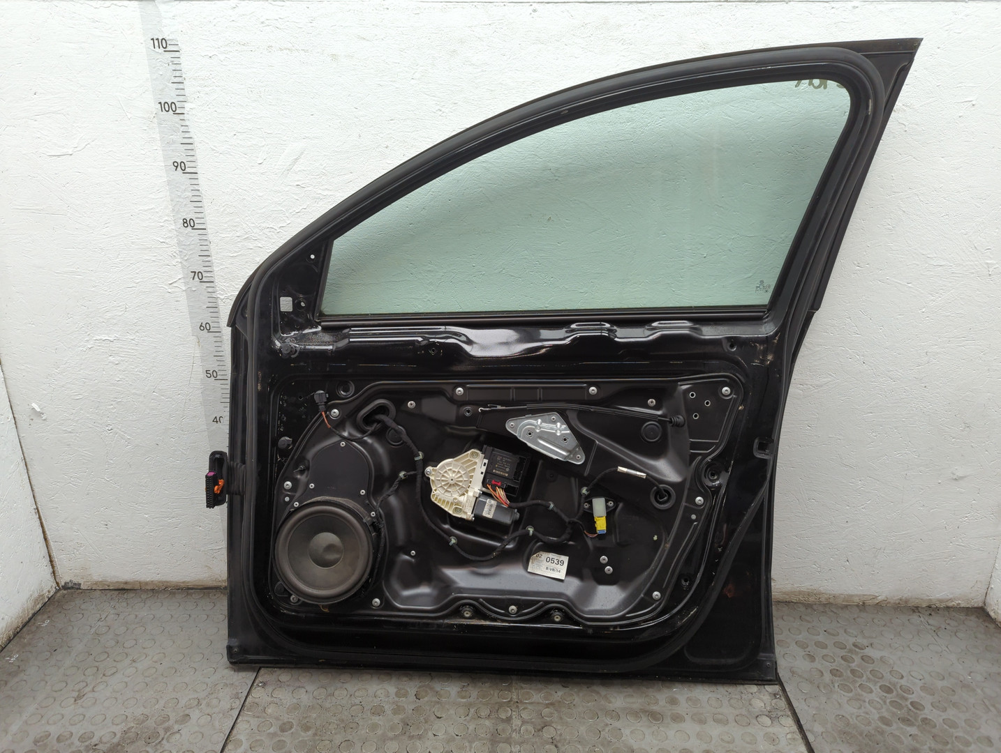 Дверь передняя правая