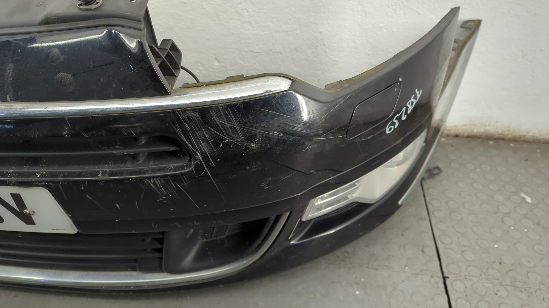 Бампер передний