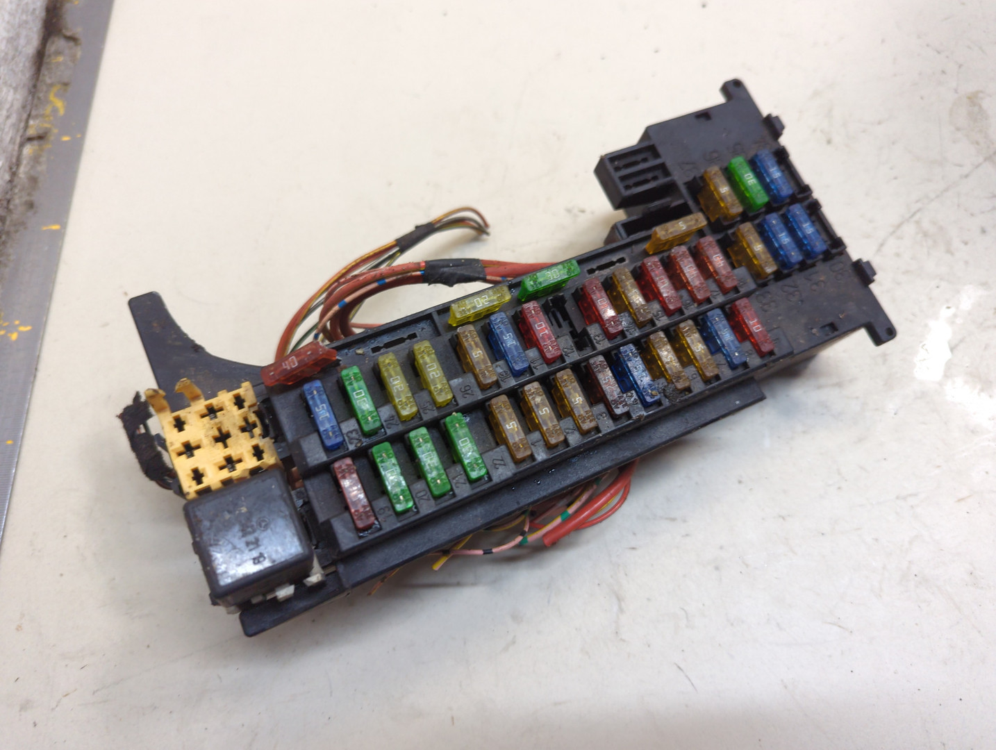 Блок предохранителей