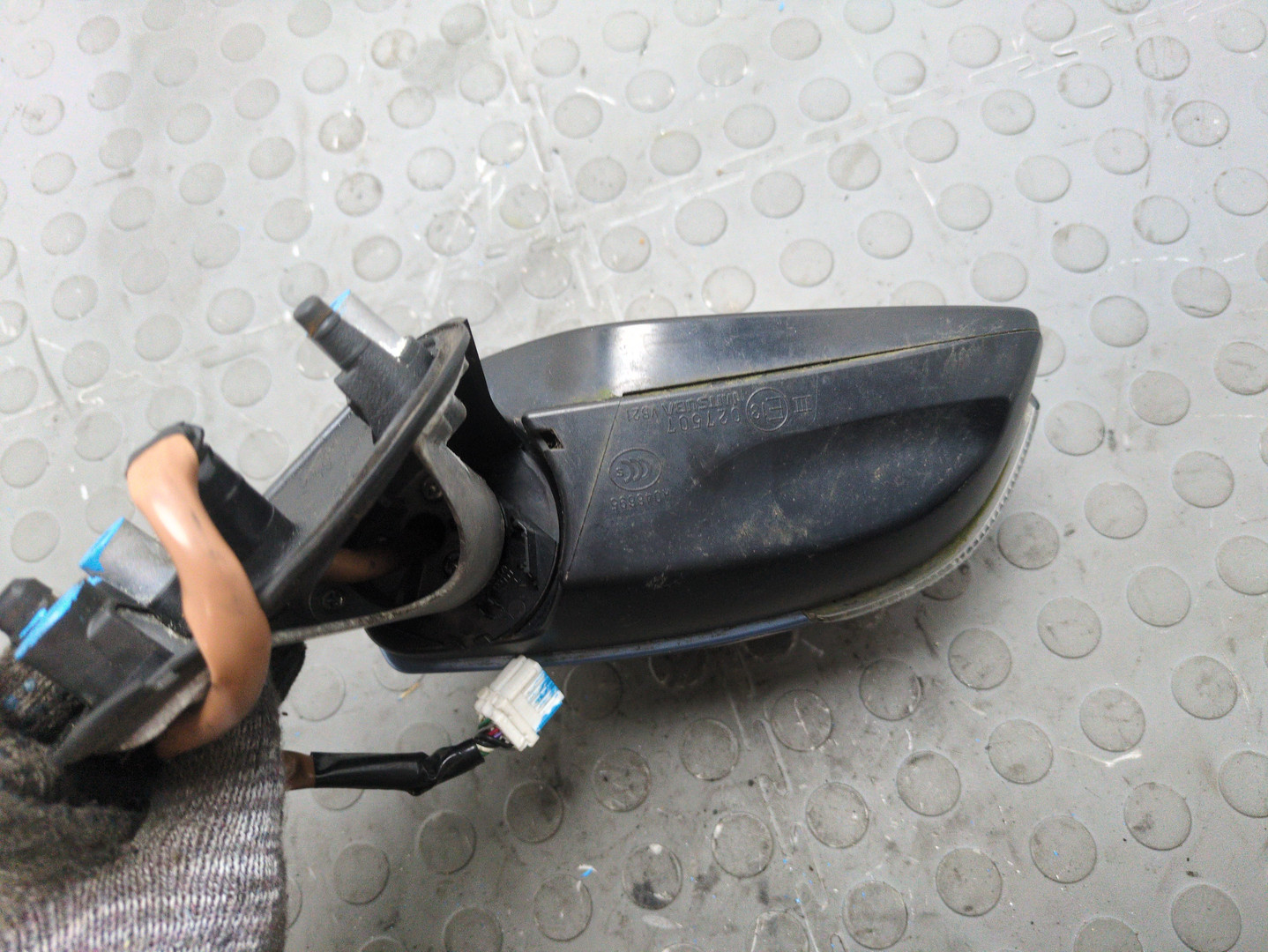 Зеркало правое электрическое