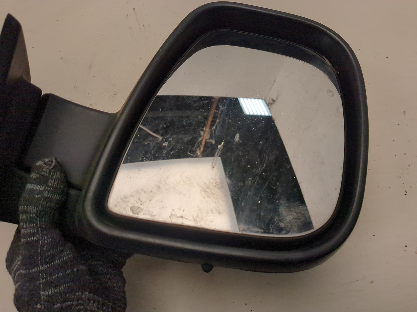 Зеркало правое электрическое