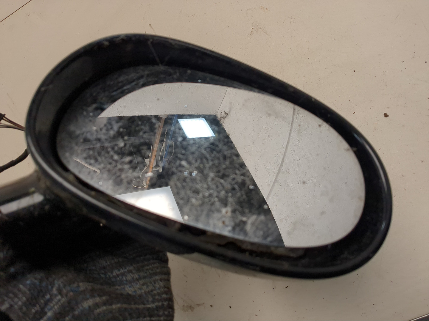 Зеркало правое электрическое