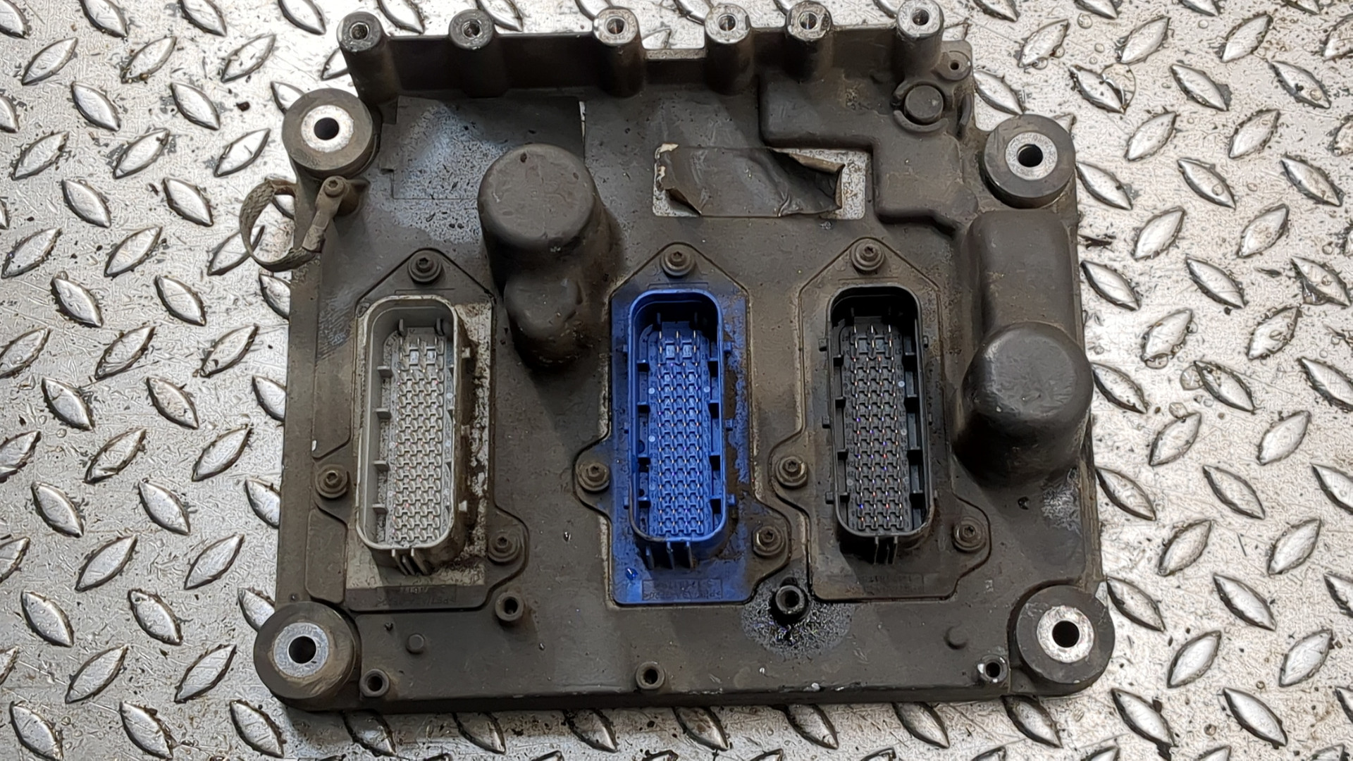 Блок управления двигателем