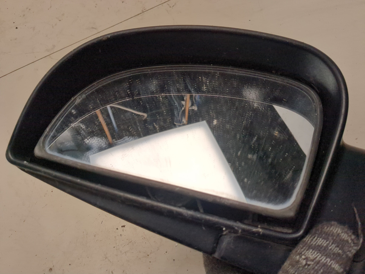 Зеркало левое электрическое