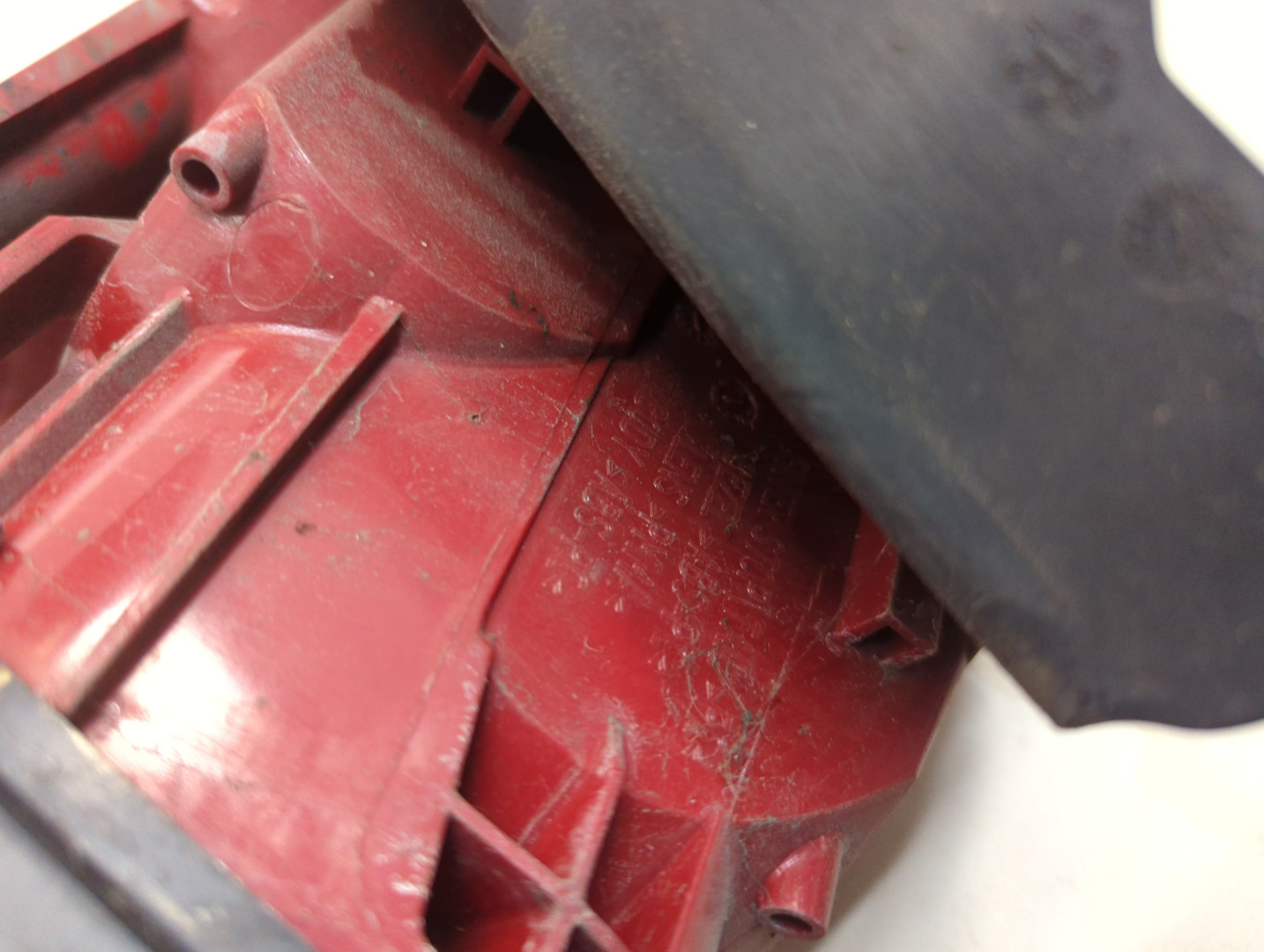 Фонарь задний левый