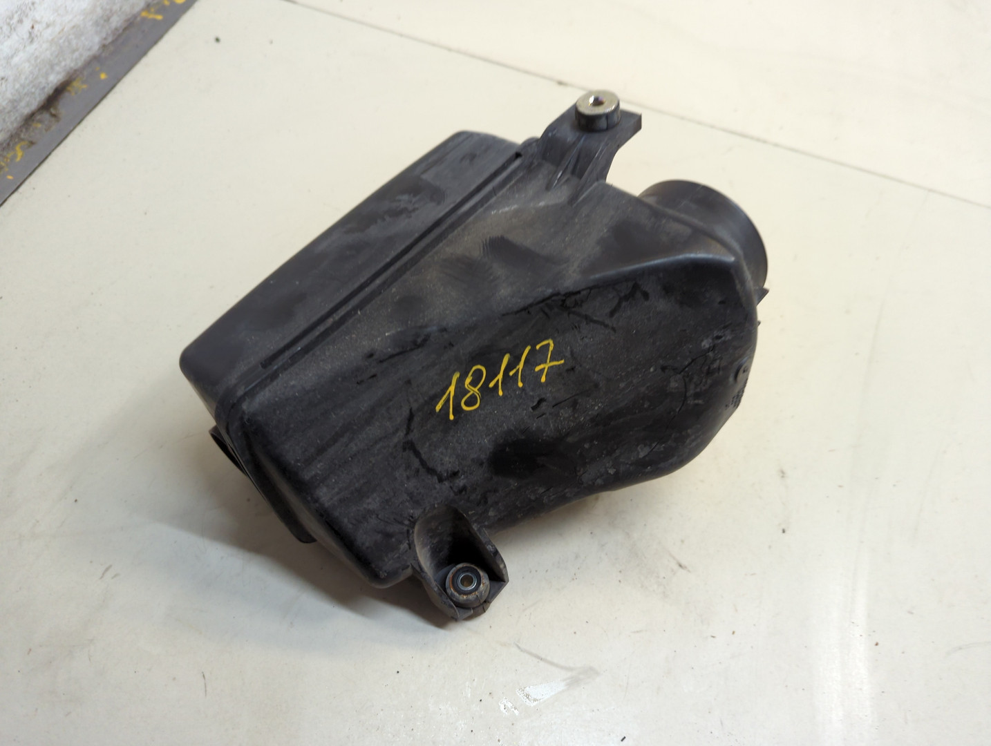 Резонатор воздушного фильтра