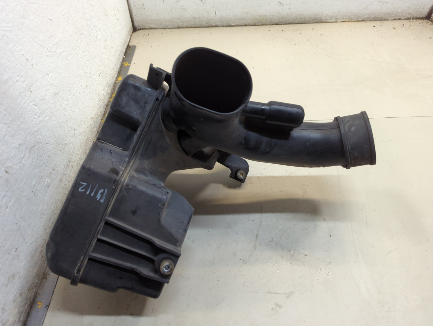 Резонатор воздушного фильтра