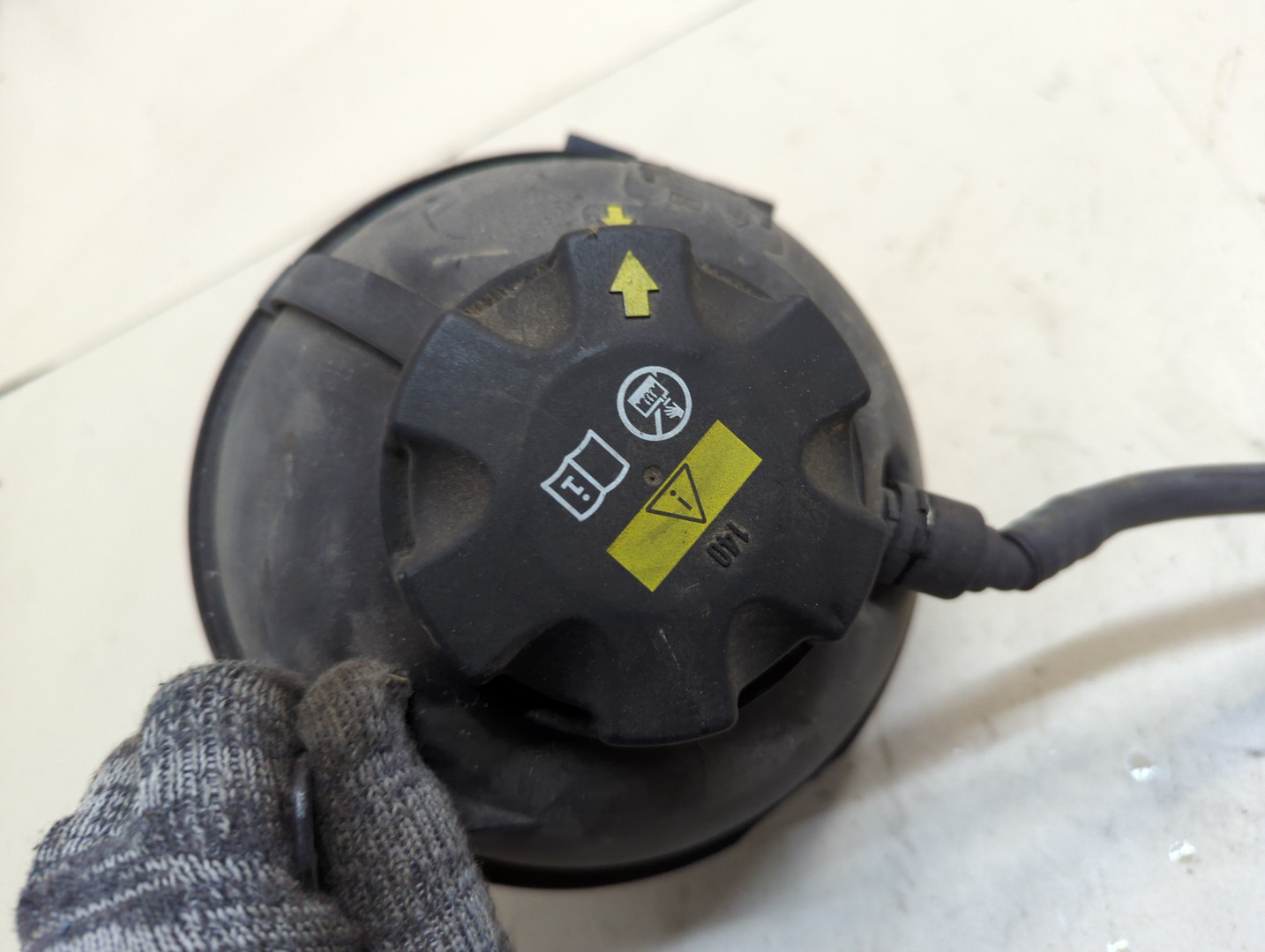 Бачок расширительный