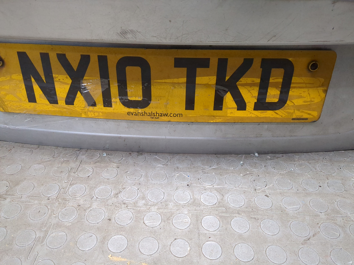 Дверь багажника