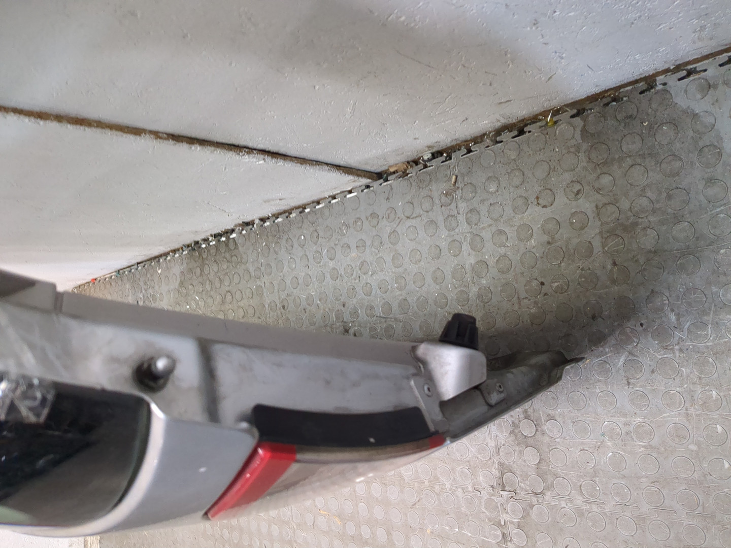 Дверь багажника