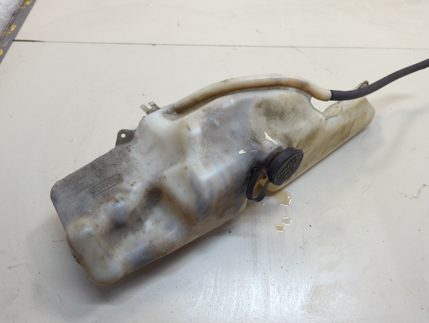 Бачок расширительный