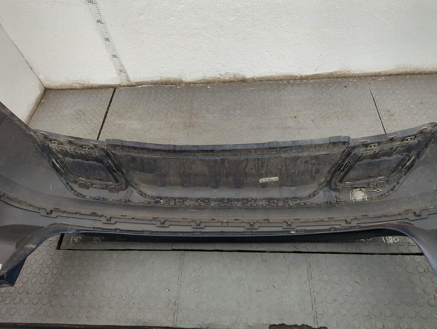 Бампер задний