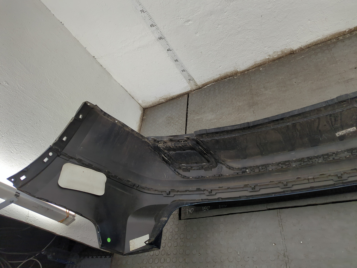 Бампер задний