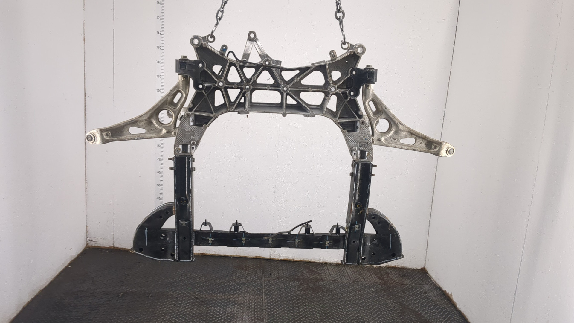 Балка подмоторная