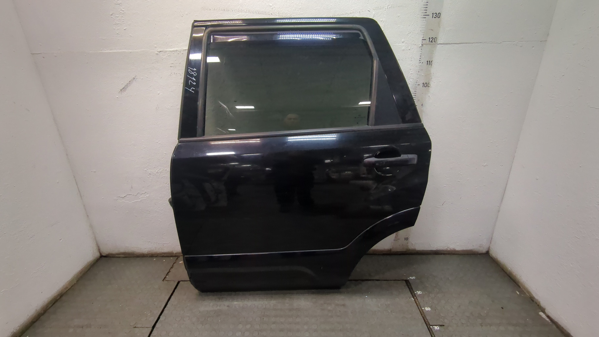 Дверь задняя левая