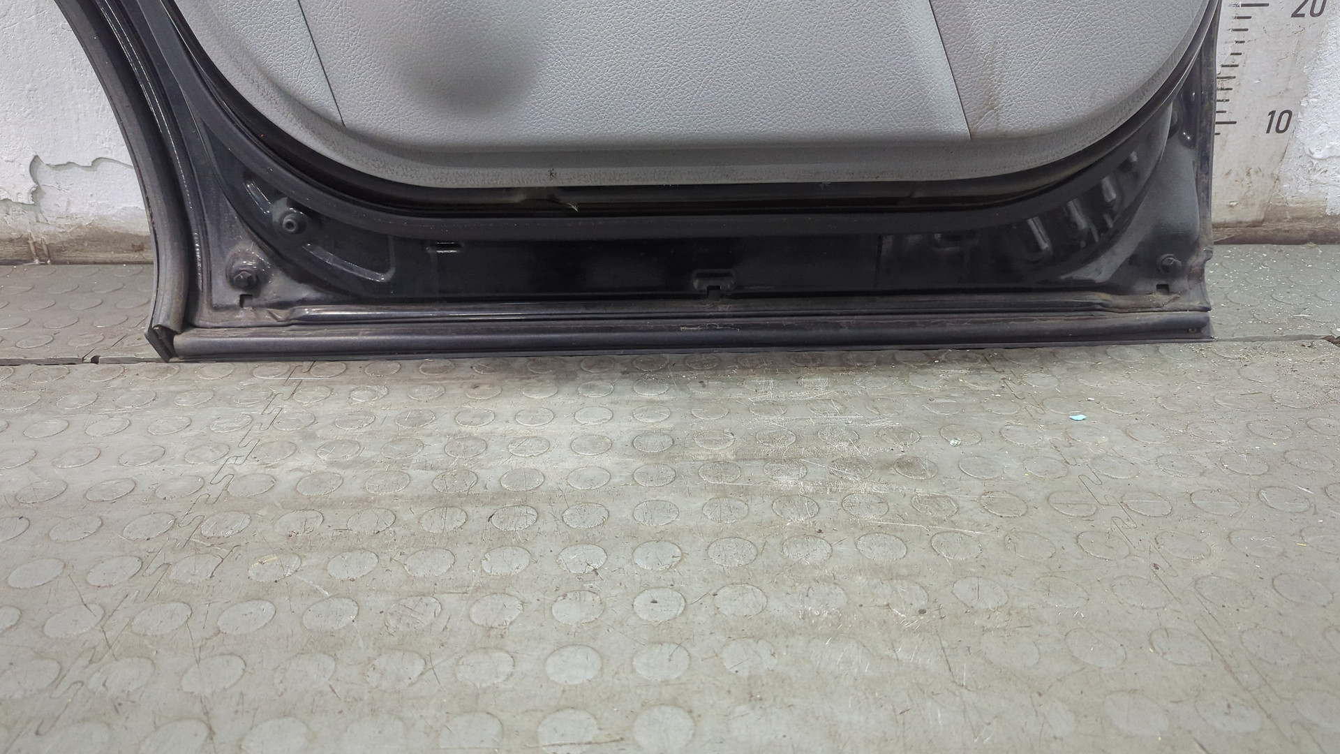 Дверь задняя левая