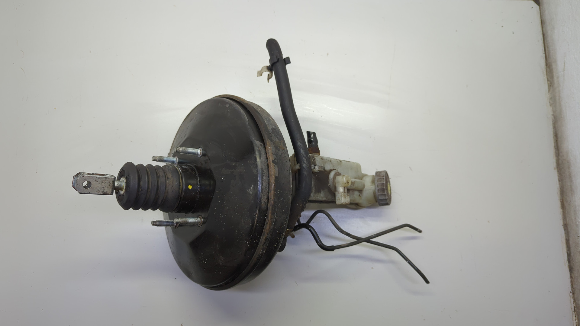 Цилиндр тормозной главный