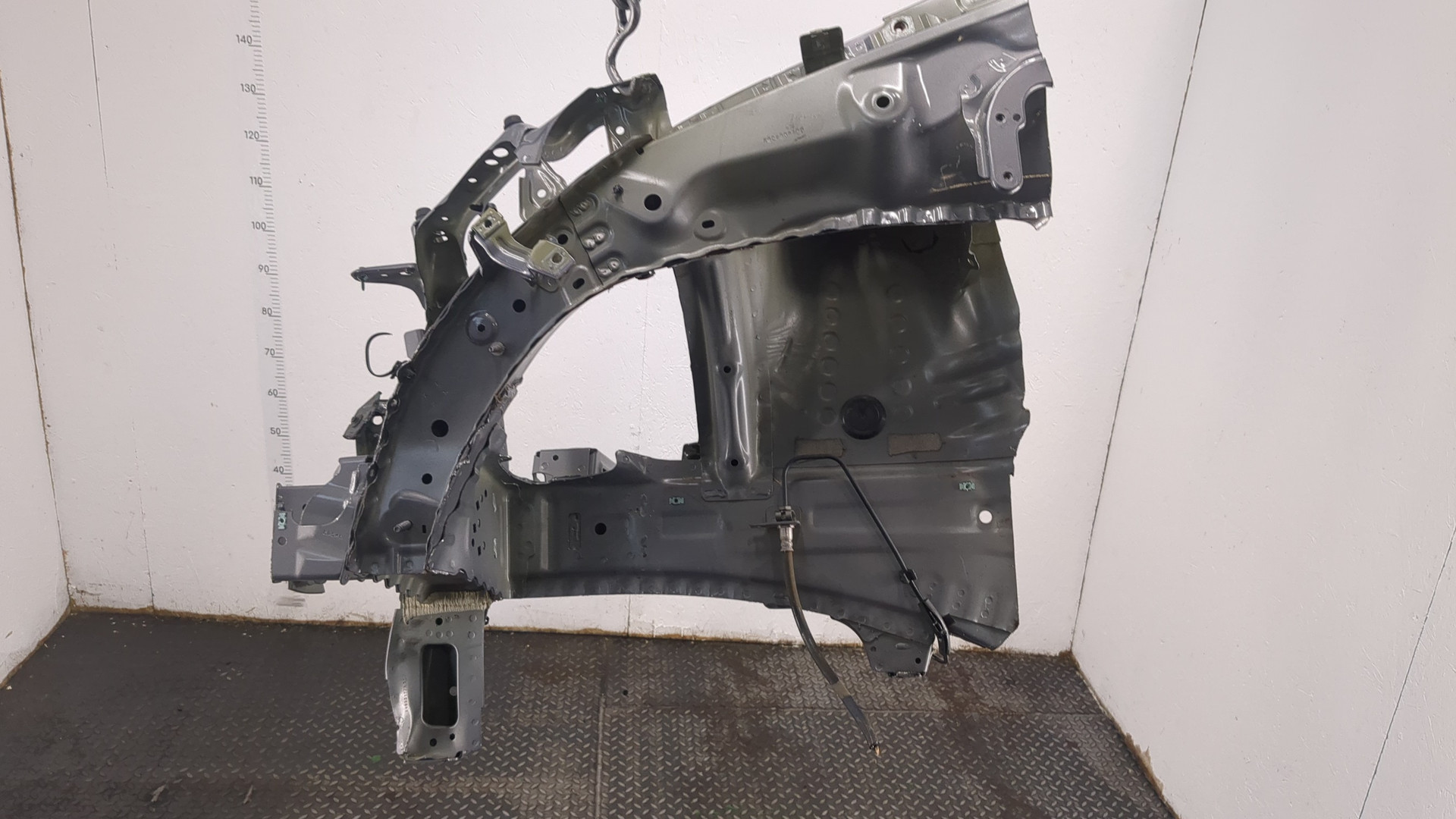 Лонжерон передний левый