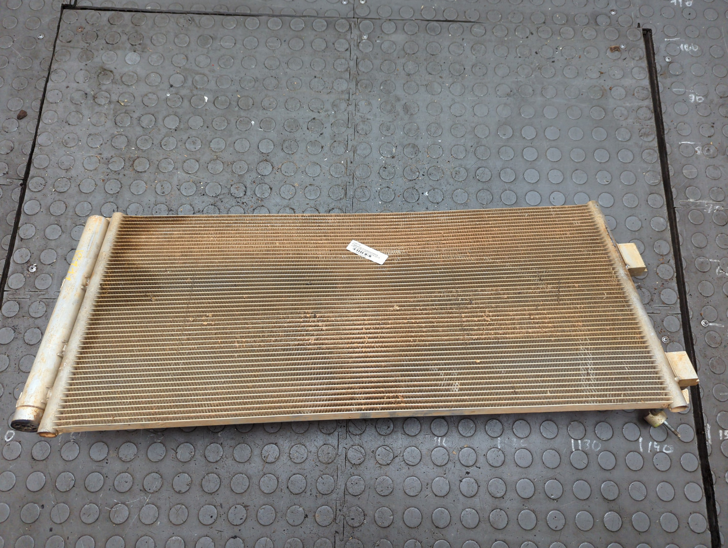 Радиатор кондиционера / конденсер