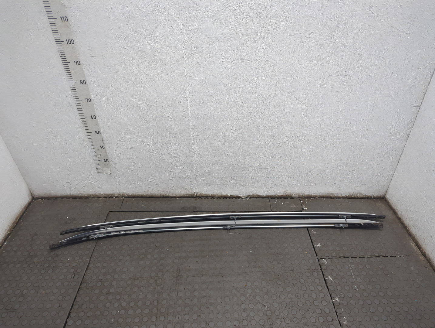 Рейлинги (релинг) к-кт (планки на крышу)