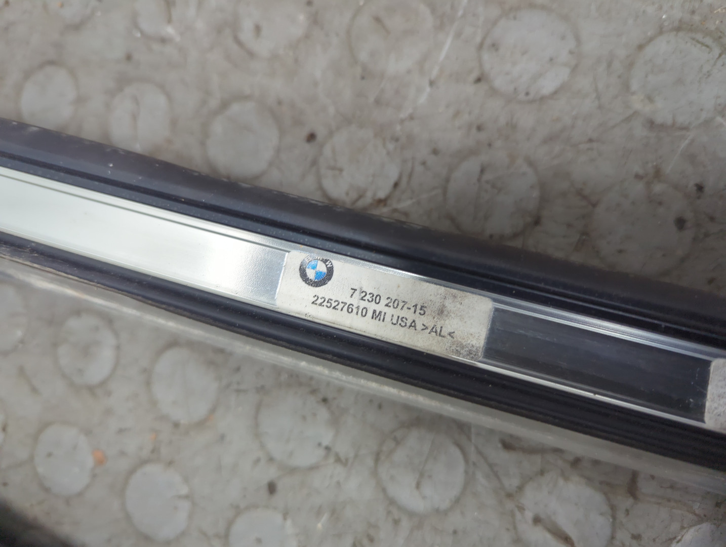 Рейлинги (релинг) к-кт (планки на крышу)