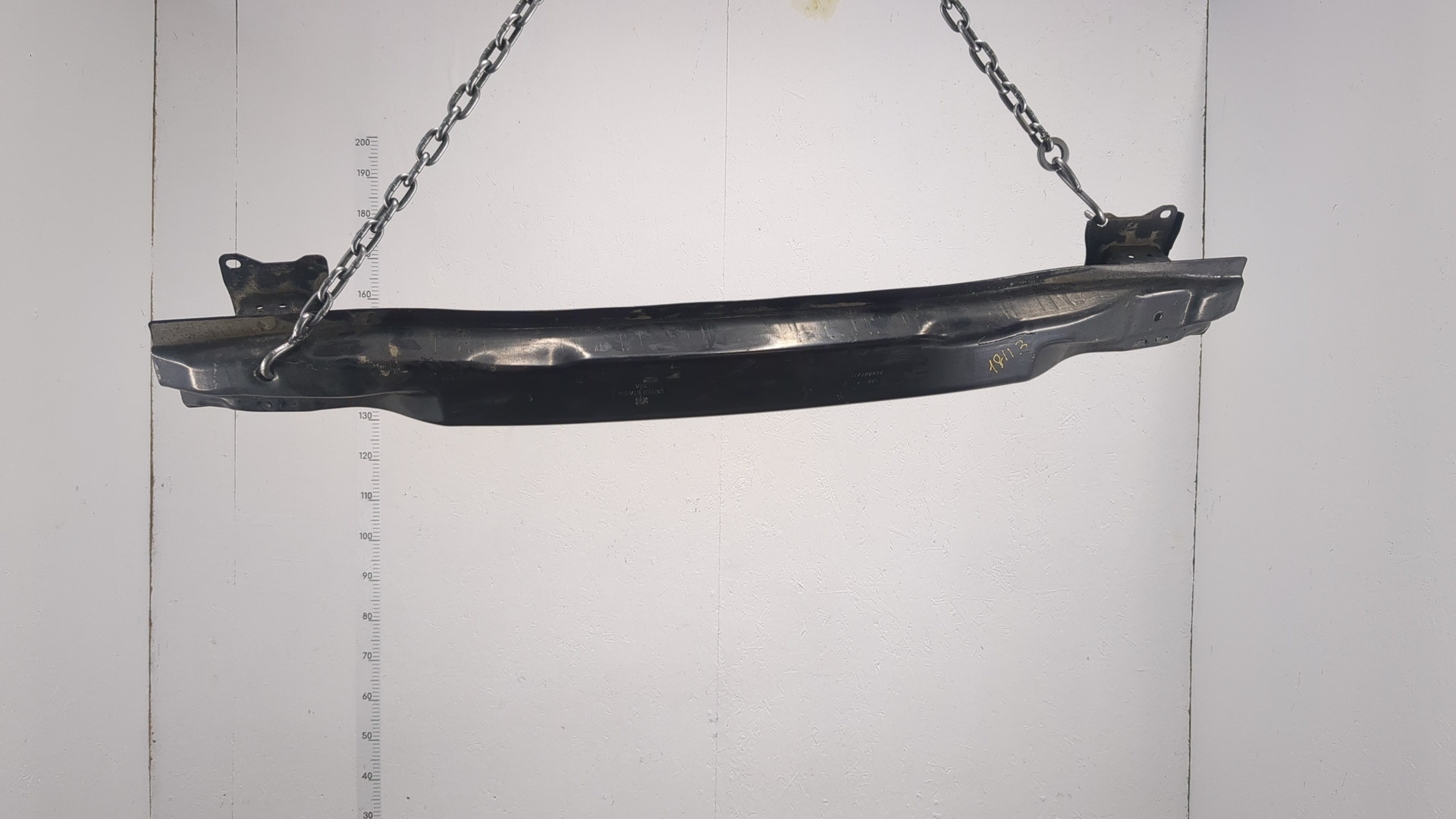 Усилитель заднего бампера