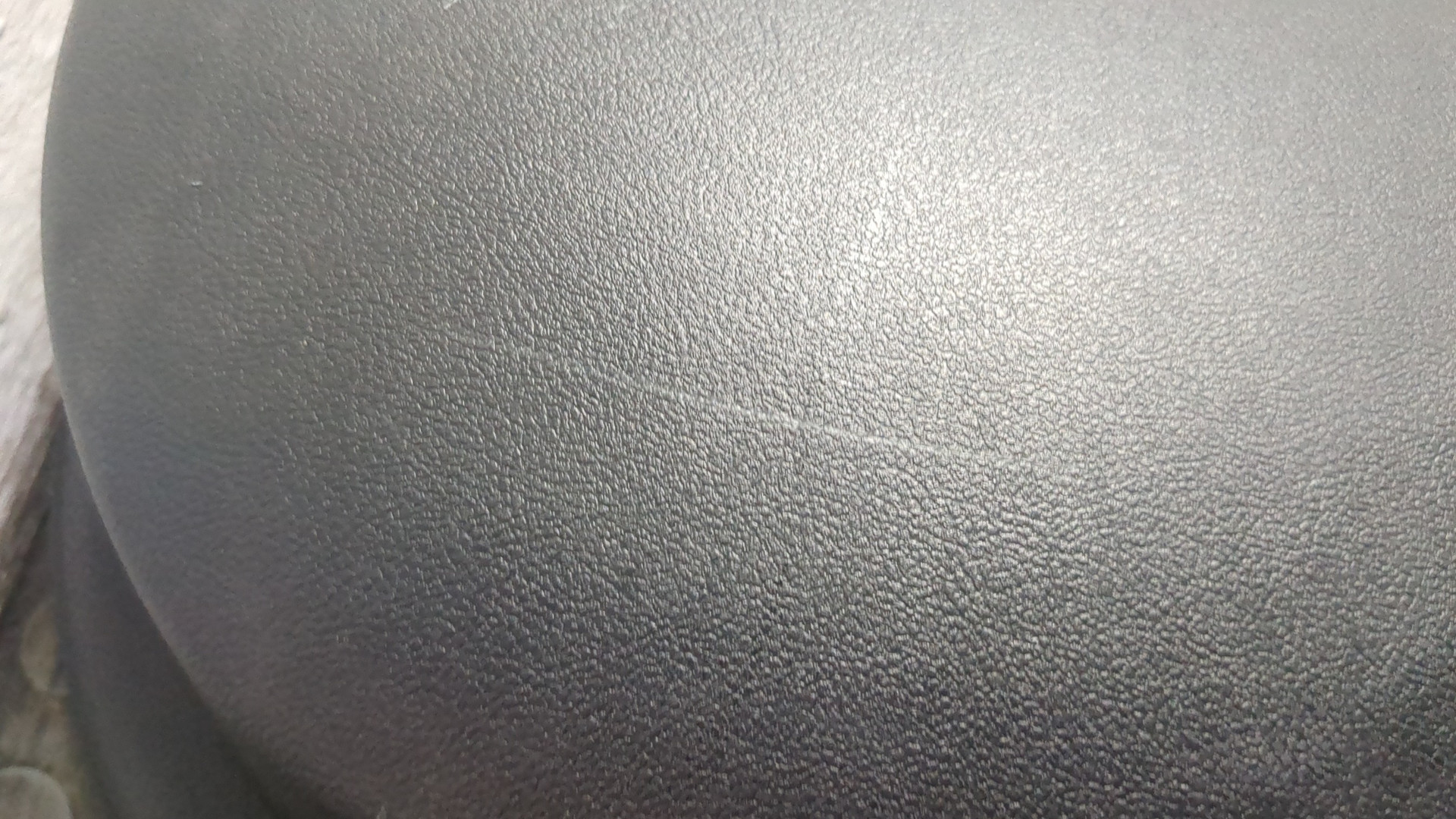 Обшивка двери передней правой