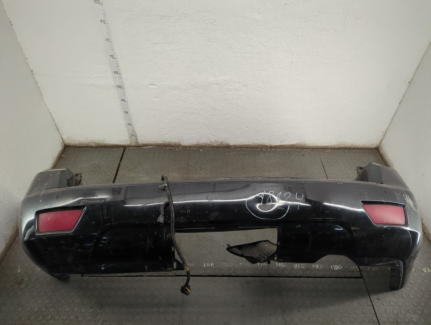 Бампер задний