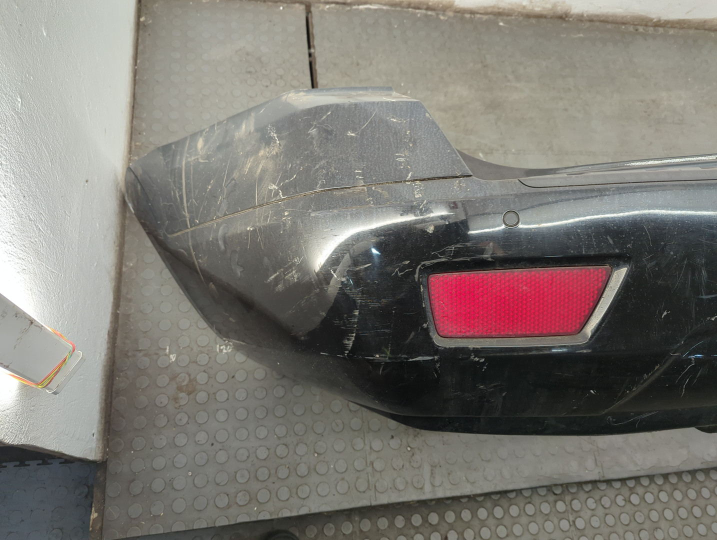 Бампер задний