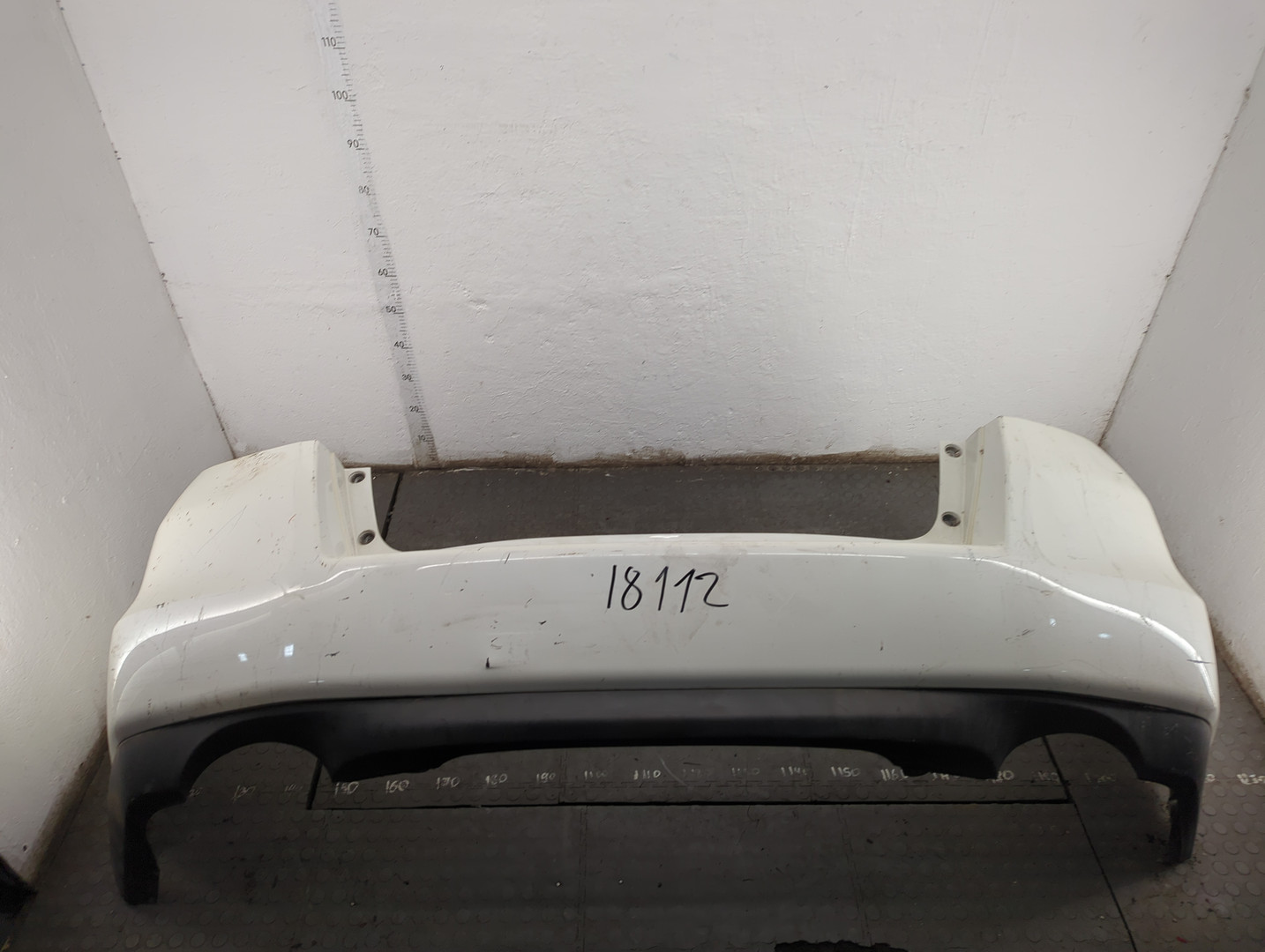 Бампер задний