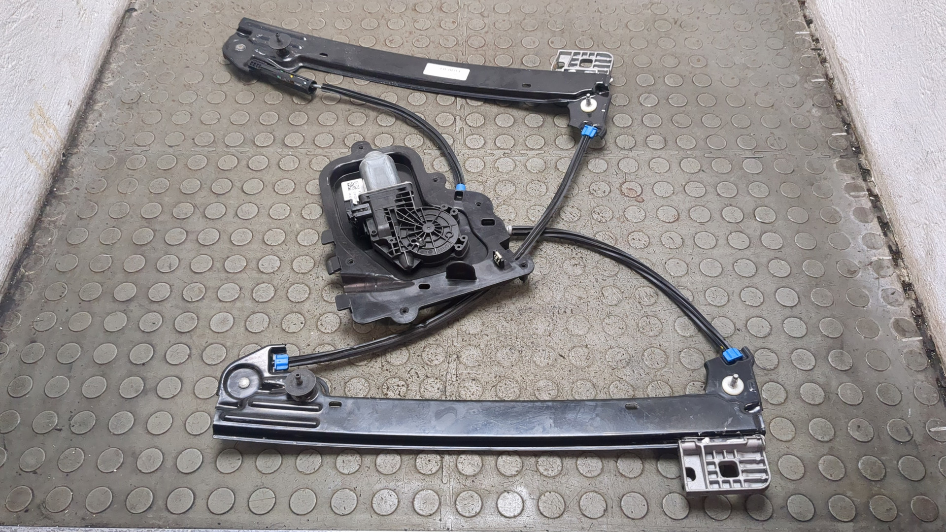 Стеклоподъемник электр. передний правый