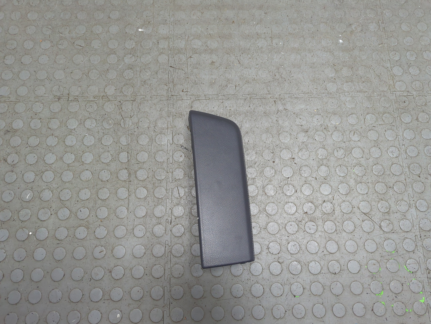 Подлокотник