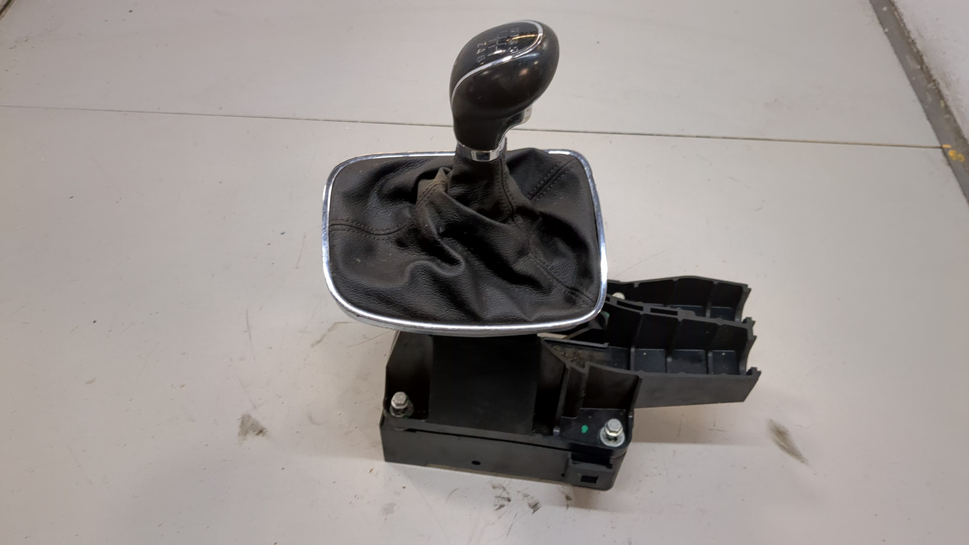 Кулиса МКПП / АКПП