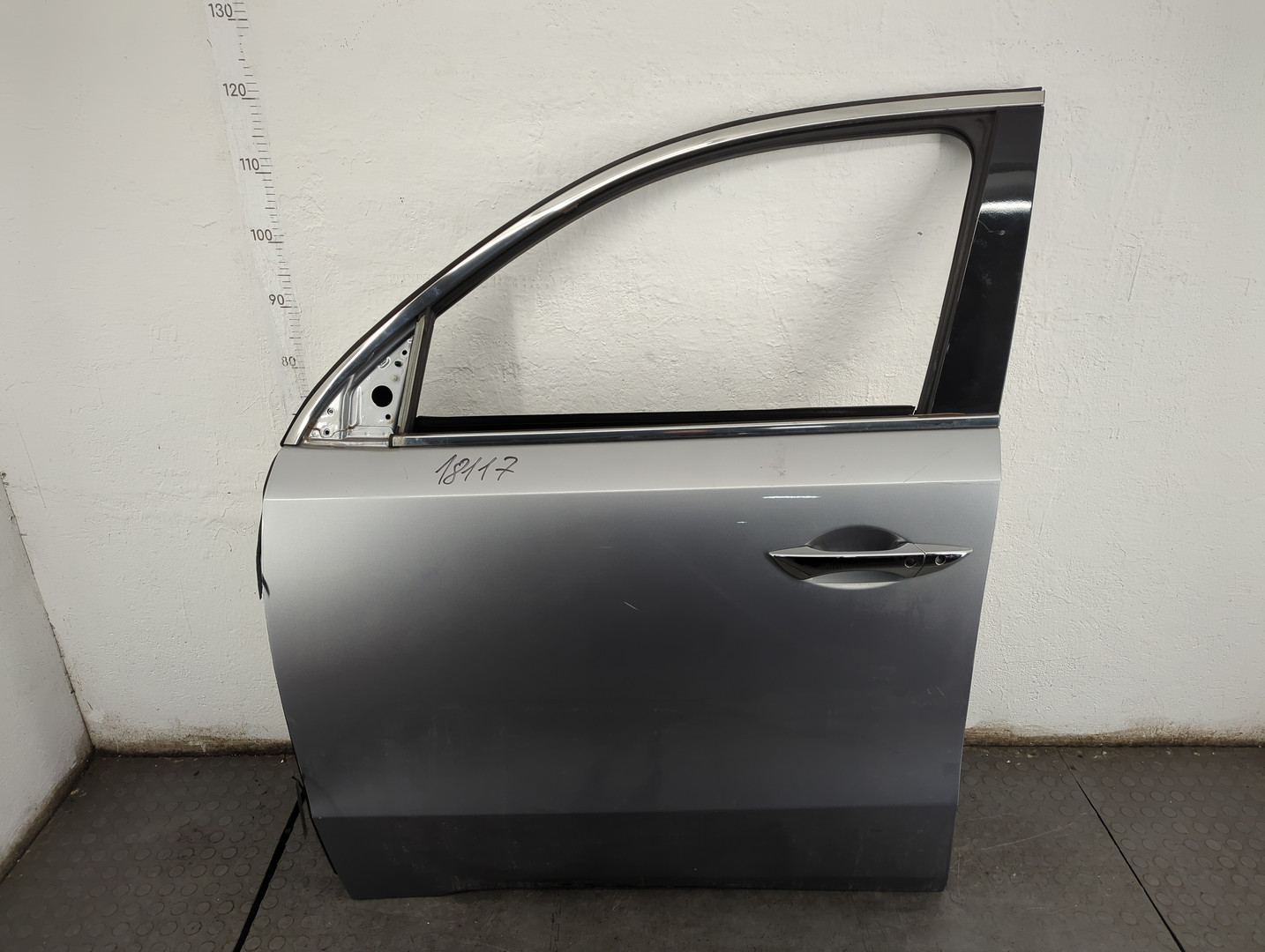 Дверь передняя левая