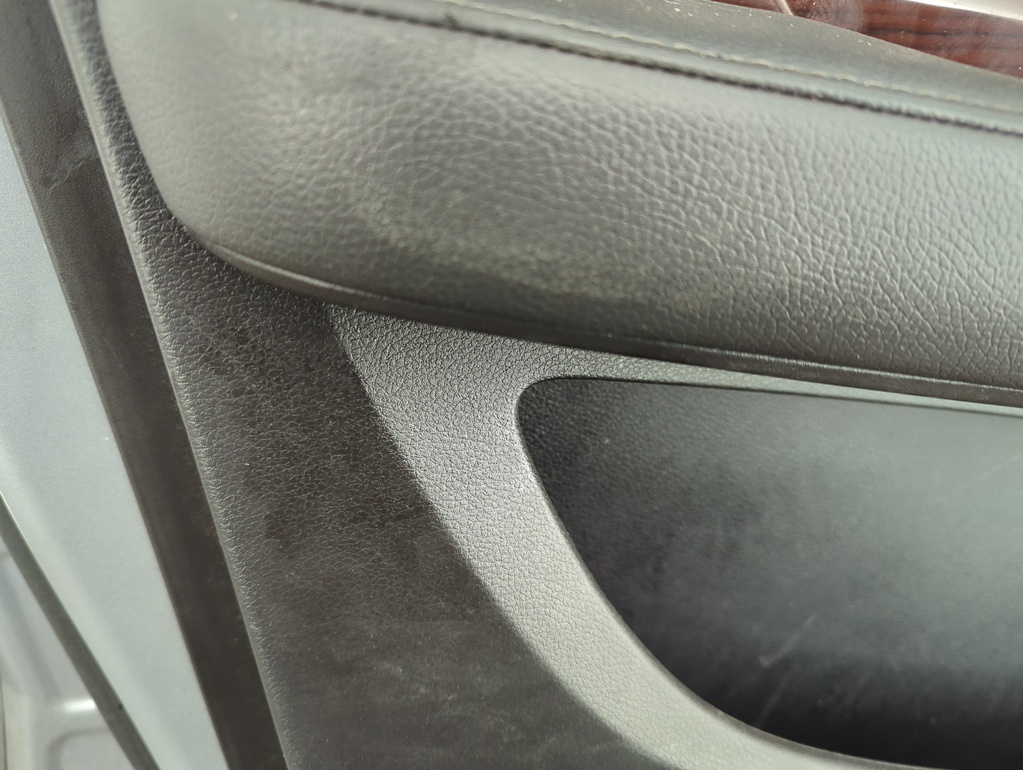 Дверь передняя левая