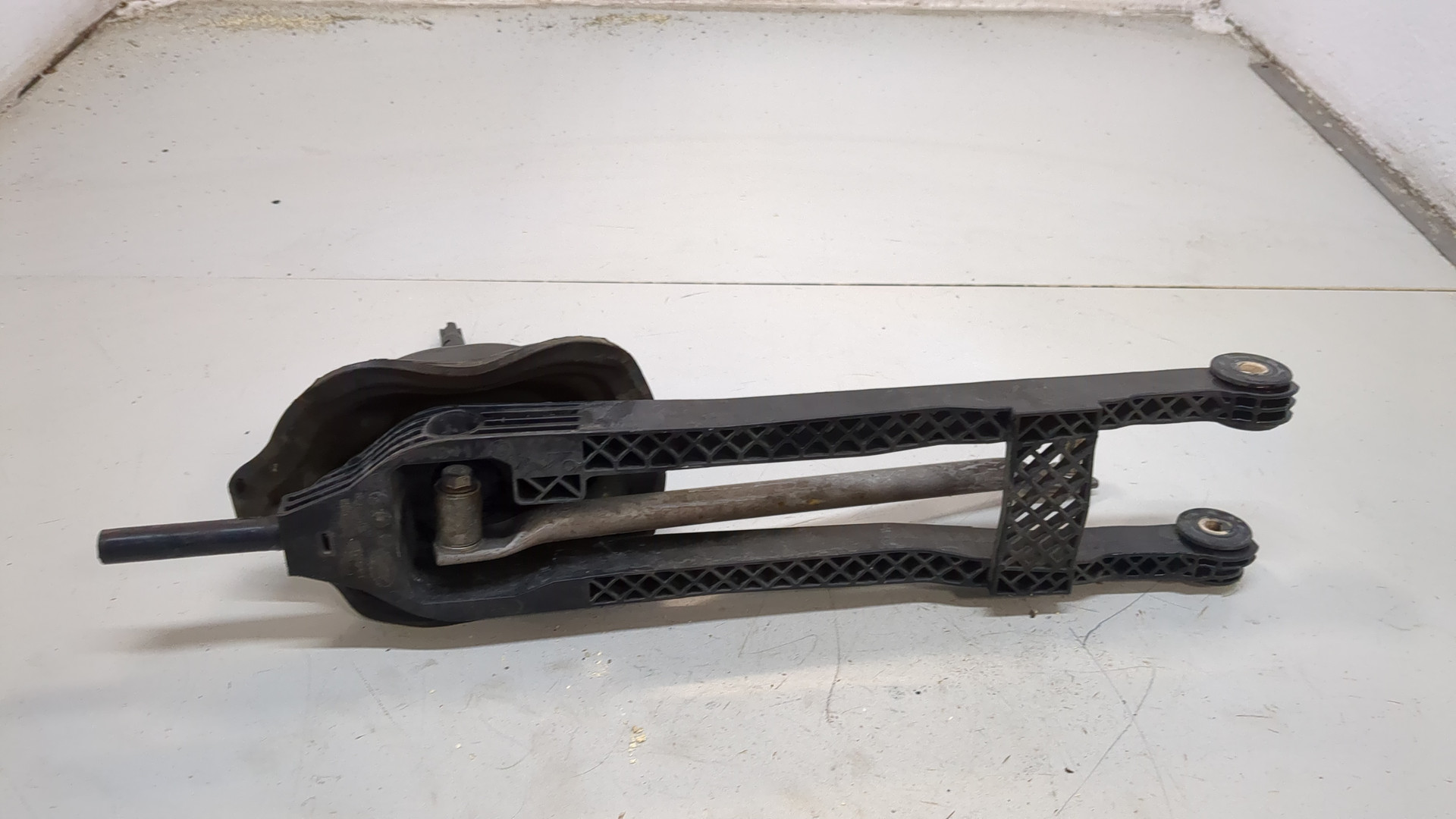 Кулиса МКПП / АКПП