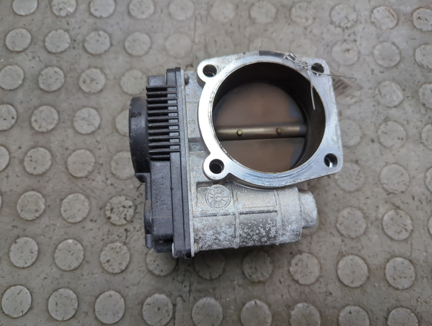 Заслонка дроссельная электрическая