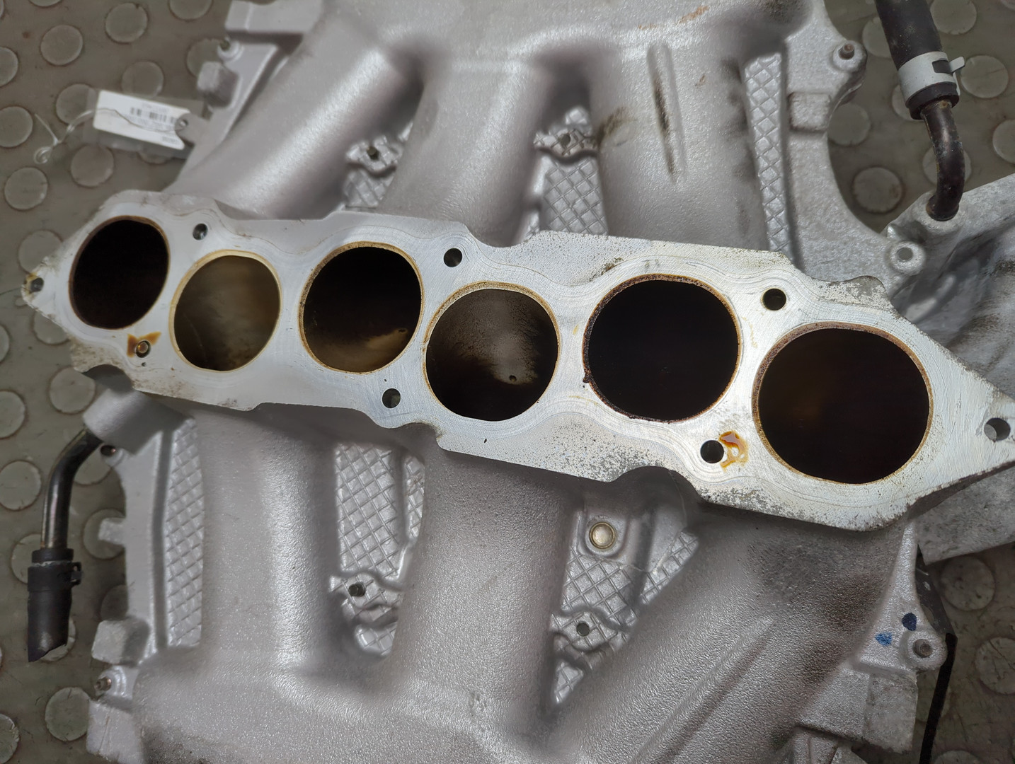 Коллектор впускной