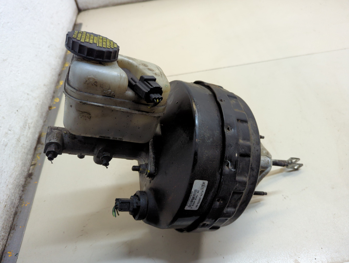 Цилиндр тормозной главный