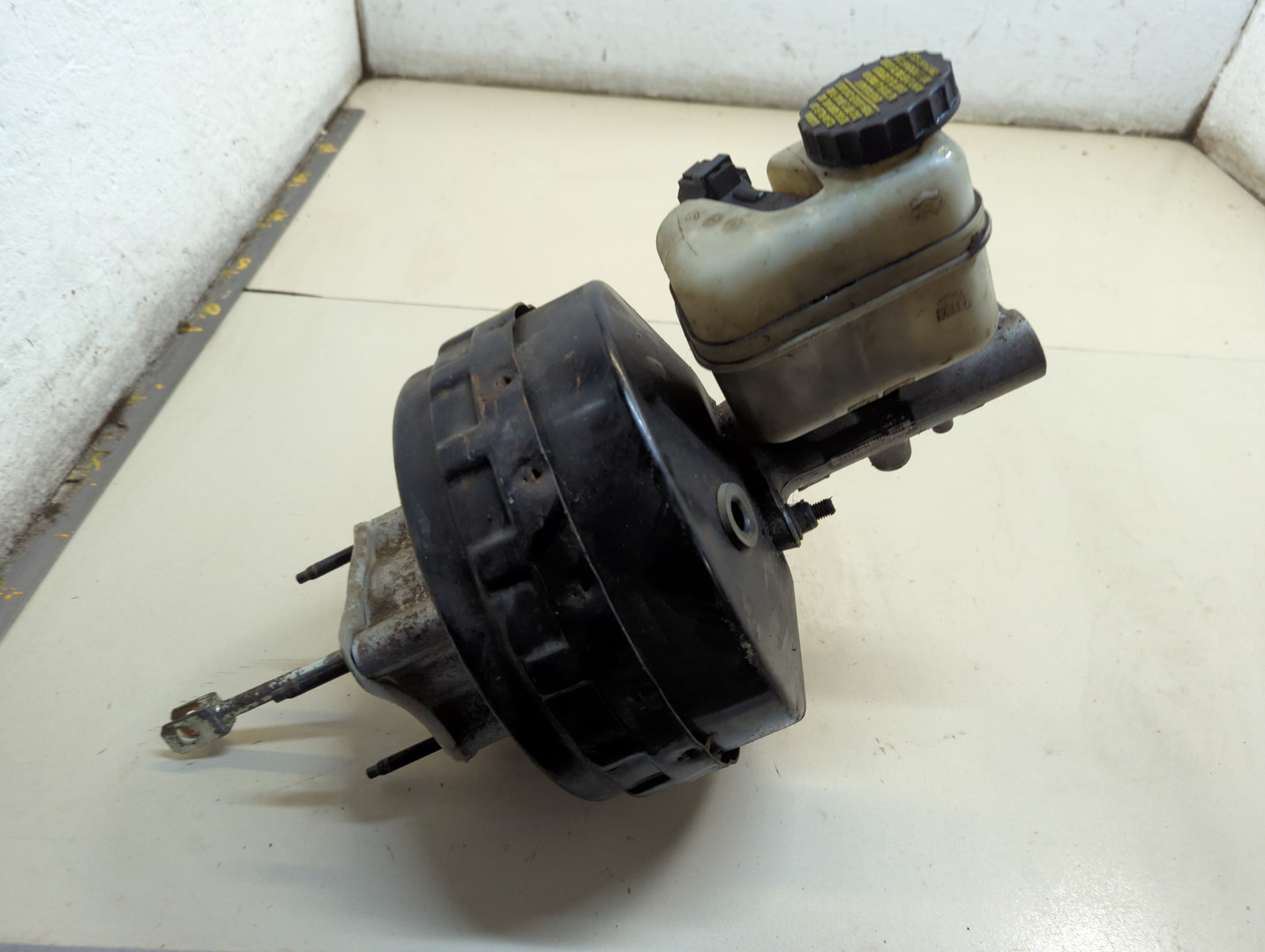 Цилиндр тормозной главный